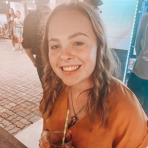 Meet your Posher, Faith